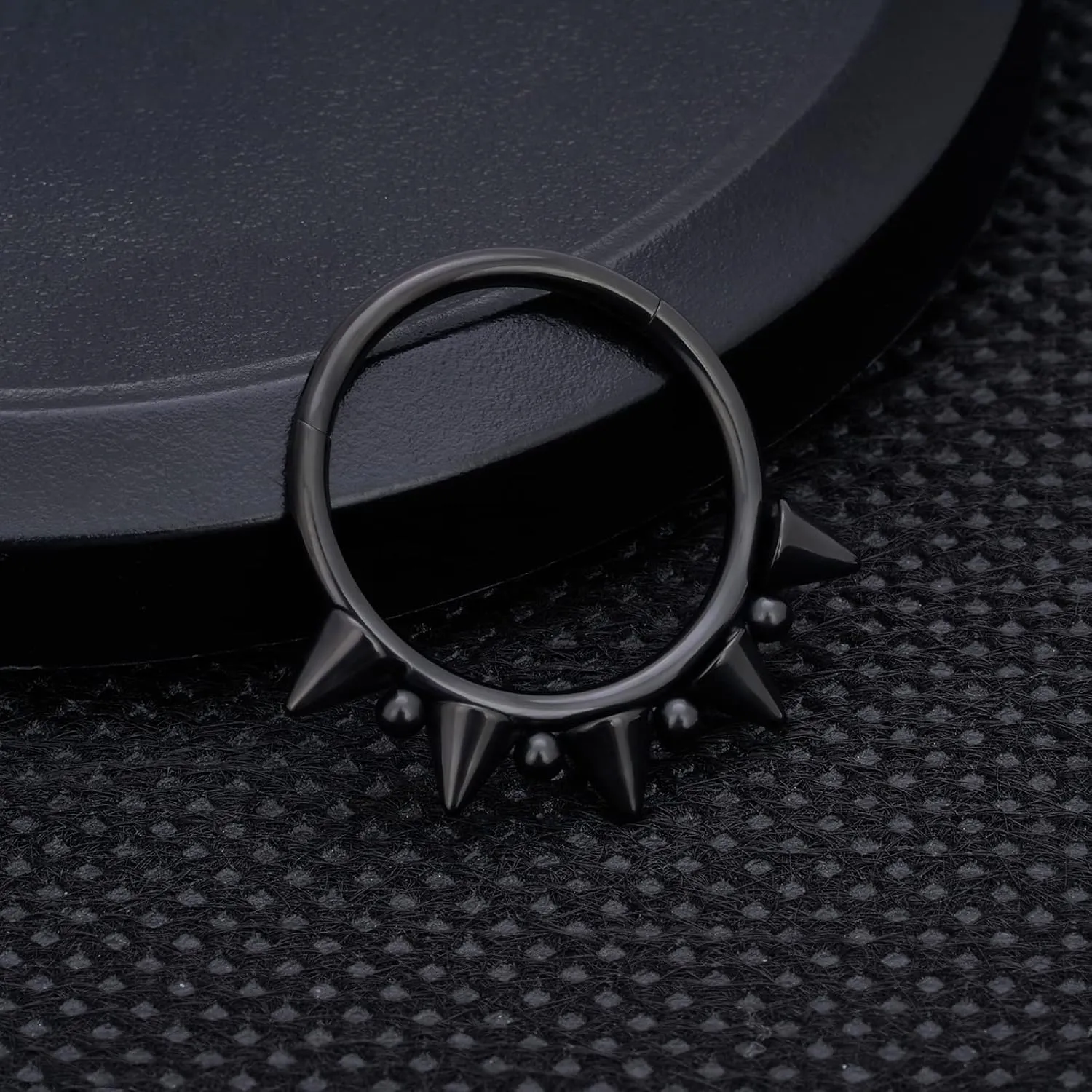 14G 16G Septum Jewelry G23 Titanium Septum Rings Spiked Cartilage Helix Earrings Hinged Segment Seamless Clicker Nose Rings Daith Piercing Jewelry