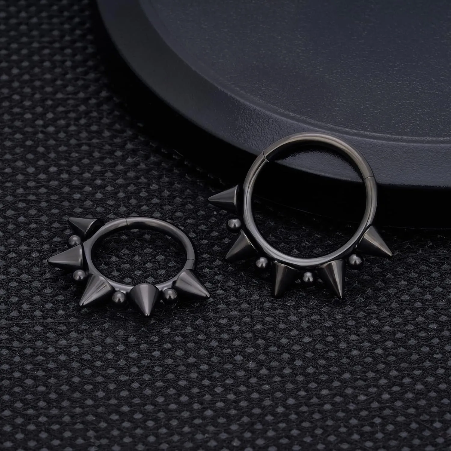 14G 16G Septum Jewelry G23 Titanium Septum Rings Spiked Cartilage Helix Earrings Hinged Segment Seamless Clicker Nose Rings Daith Piercing Jewelry