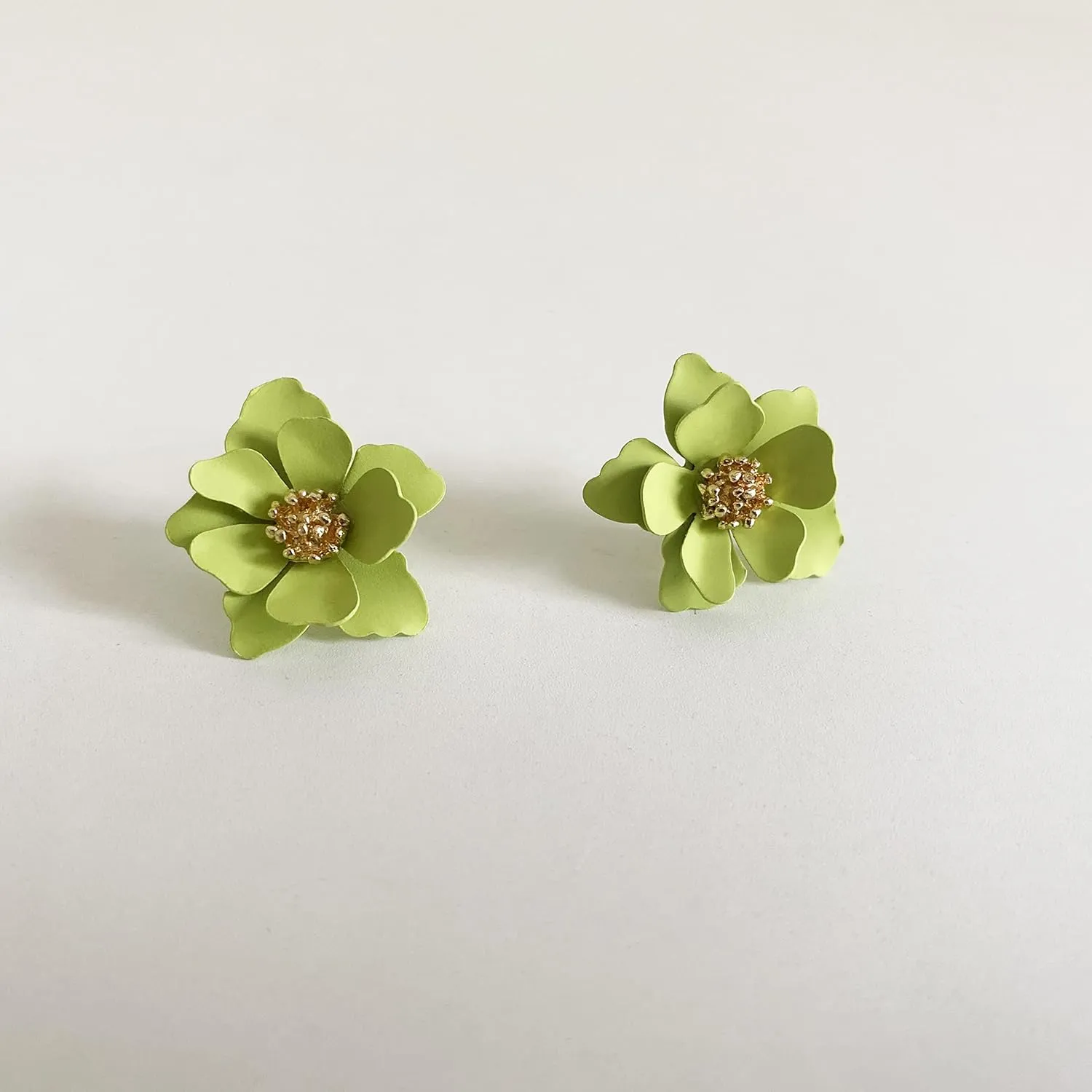 Chic Cute Boho Matte Flower Statement Stud Earrings with Gold Flower Bud for Women Sister Mom Lover and Friends