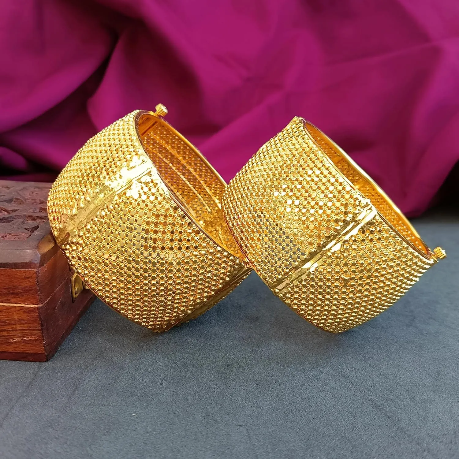 Efulgenz Gold Tone Indian Bangle Set for Women Dubai Style Bangle Set Engraved Filigree Style Hinge Openable Big Broad Bangles Bracelet Indian Bridal Jewelry for Wedding Bollywood Fashion Jewelry (2 Pcs)