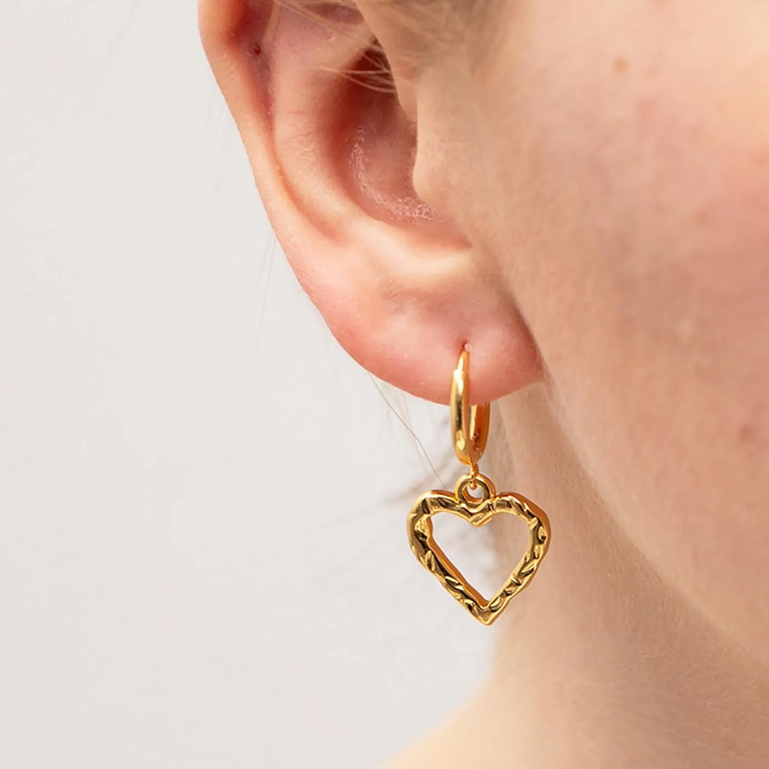 Heart Chain Earrings for Women, 18K Gold Plated Dangle Earrings for Ladies, Love Hoop Earring Jewelry, for Women Valentines Days Wedding Days Mother's Day Gifts