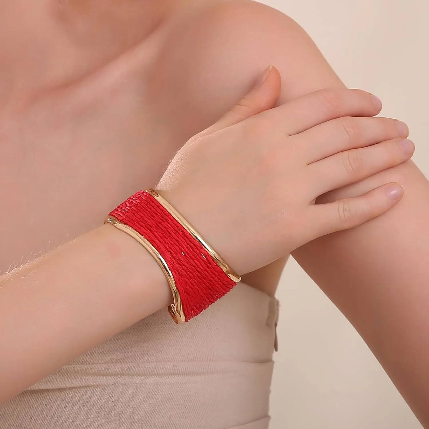 Raffia Irregular Wave Cuff Bracelet for Women, Chunky Bangle Wide Open Cuff Bangle Statement Bracelet