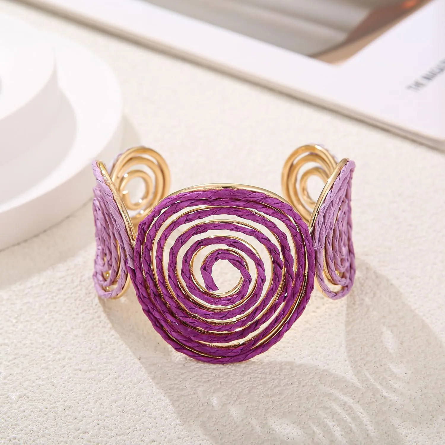 Raffia Spiral Cuff Bracelet for Women, Colorful Swirl Bangle Chunky Bangle Handmade Rattan Statement Bracelet
