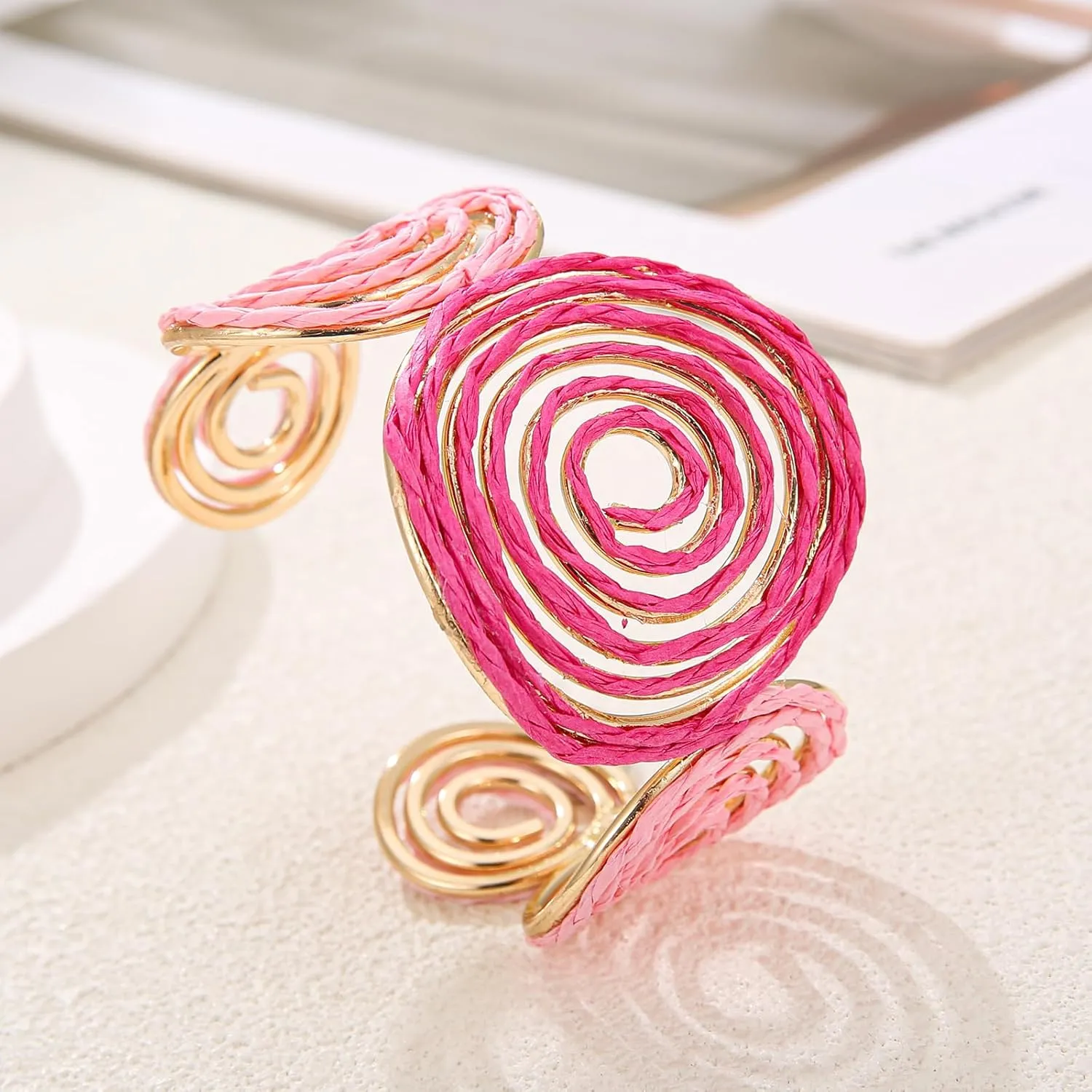 Raffia Spiral Cuff Bracelet for Women, Colorful Swirl Bangle Chunky Bangle Handmade Rattan Statement Bracelet