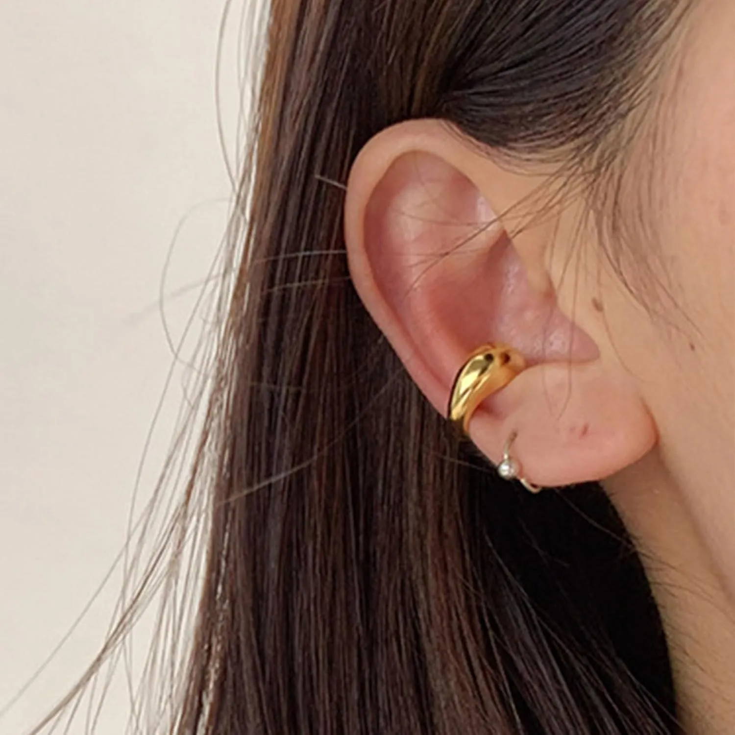 REELMAR Gold Ear Cuffs for Women Chunky Ear Cuff Non Piercing Clip On Earrings Trendy Teardrop Ear Cartilage Upper Non Piercing Helix Wrap Adjustable Ear Cuffs