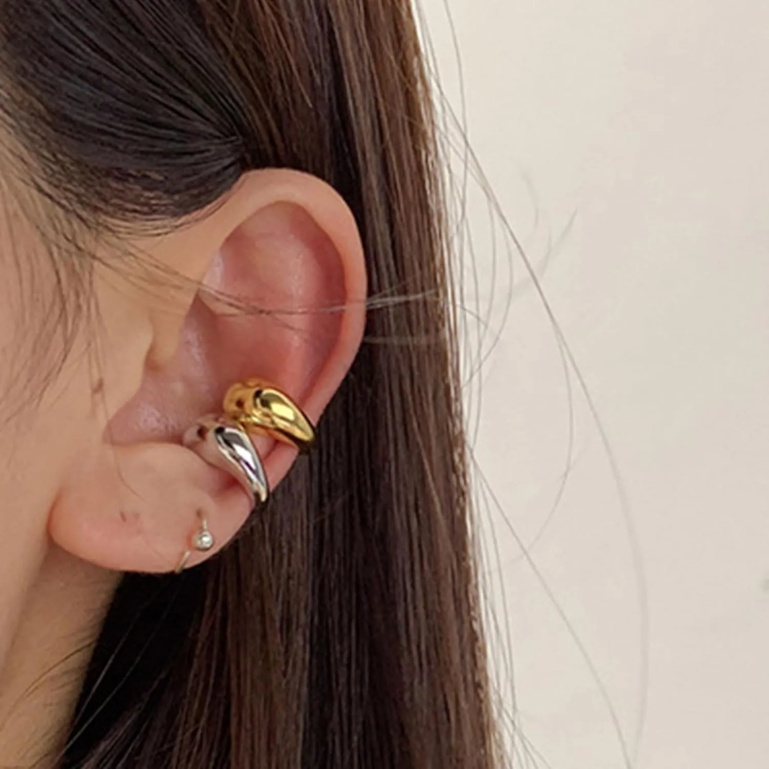 REELMAR Gold Ear Cuffs for Women Chunky Ear Cuff Non Piercing Clip On Earrings Trendy Teardrop Ear Cartilage Upper Non Piercing Helix Wrap Adjustable Ear Cuffs