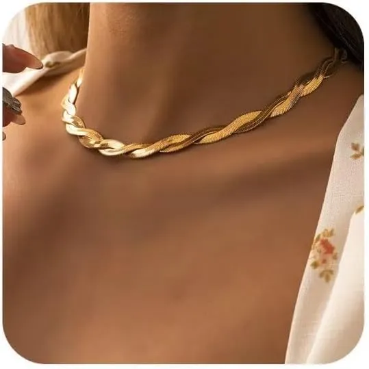 Twist Woven Snake Bone Chain Single Clavicle Chain Exaggerated Snake Bone Choker Necklace - Multi-Layer Geometric Metal Collarbone Chain, Bold African-Inspired Statement Jewelry for WomenGold